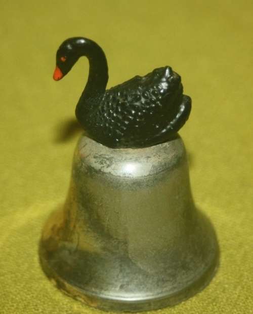 SMALL BLACK SWAN BELL SWAN IS METAL