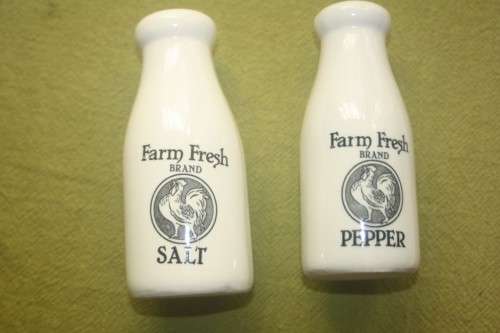 FUN MILK BOTTLE SHAPED FARM FRESH SALT AND PEPPER SET LARGE