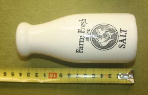 FUN MILK BOTTLE SHAPED FARM FRESH SALT AND PEPPER SET LARGE