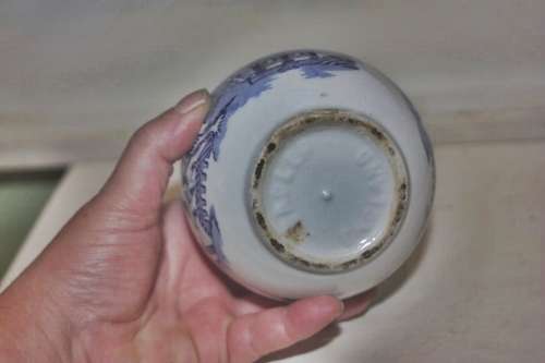 SADLER ENGLAND WILLOW PATTERN GINGER JAR VINTAGE  BLUE AND WHITE