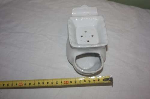 OLD SCHOOL SHAVING MUG NICE SIZE EXTRA FEATURE LIP TO REST SHAVING BRUSH