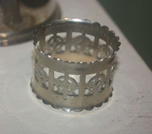 JOB LOT OF SILVER AND PLATED ITEMS BID IS FOR ALL SEE DISCRIPTION PAGE