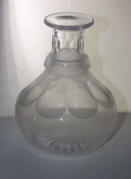 VINTAGE GLASS DECANTER NO STOPPER