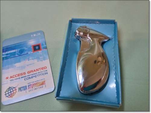 PETER STUYVESANT PROMOTIONAL LIGHTER IN WORKING ORDER IN PRESENTATION BOX