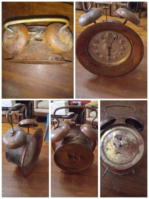 Very large vintage double Bell alarm clock with great overall patina. Not in working order