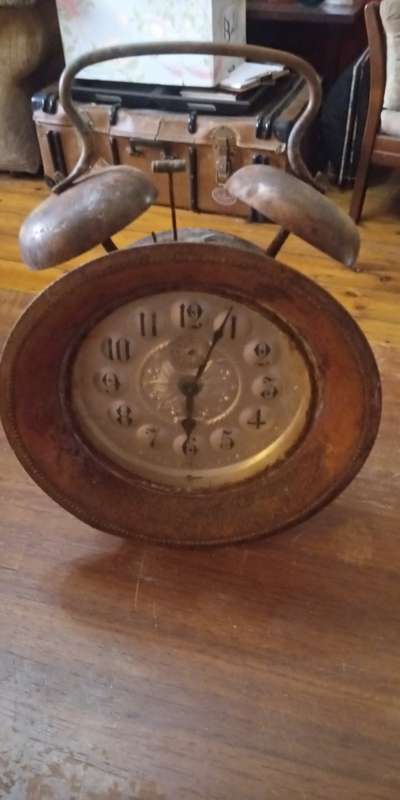 Very large vintage double Bell alarm clock with great overall patina. Not in working order