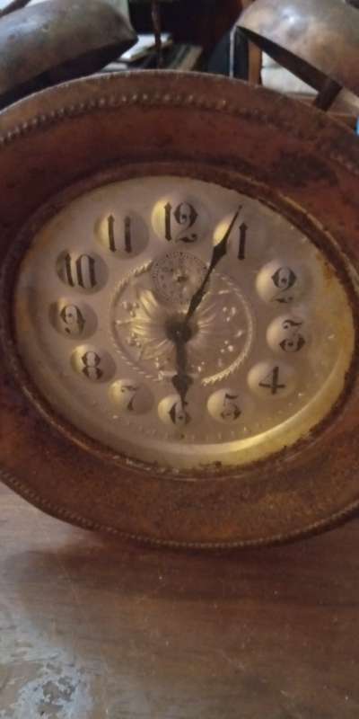 Very large vintage double Bell alarm clock with great overall patina. Not in working order
