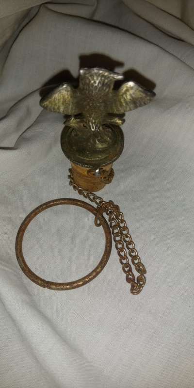 Metal owl bottle stopper with bottle neck chain