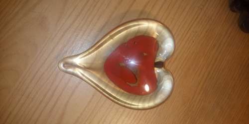 Glass heart paperweight