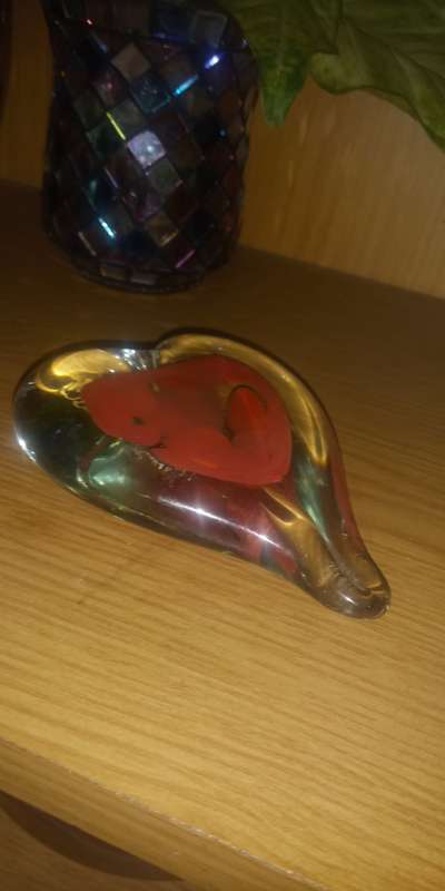 Glass heart paperweight