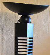 MAD Auction! Modern floor lamp. 2 in 1