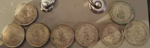 EIGHT 1952 FIVE SHILLING COINS BID PER COIN