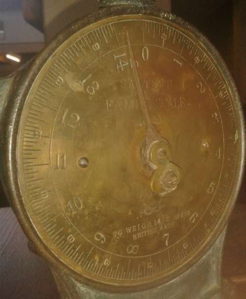 VINTAGE SALTERS IMPROVED FAMILY SCALE NO.60 IN GOOD CONDITION