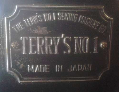 VINTAGE TERRY'S NO1 HAND TURNED SEWING MACHINE