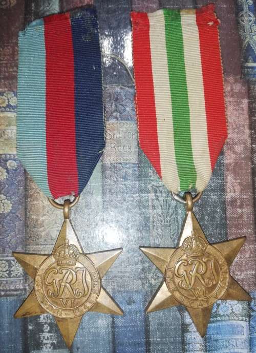 2 X WORLD WAR TWO MEDALS ONE ITALY STAR AND ONE 1939-1945 STAR