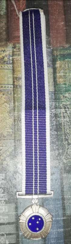 SILVER SOUTHERN CROSS MEDAL