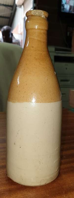 VERY SCARES STRANGER MINERAL WATER WORKS GINGER BEER