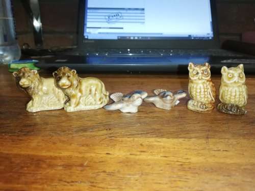 25 MINIATURE WADE ANIMAL ORNAMENTS