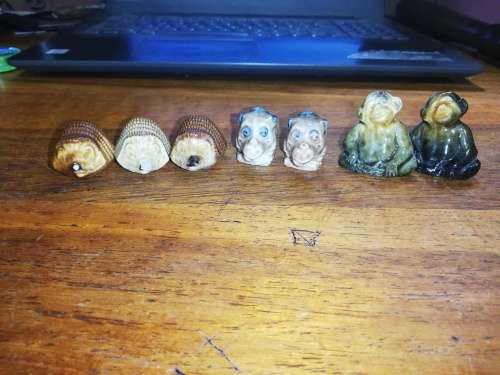 25 MINIATURE WADE ANIMAL ORNAMENTS