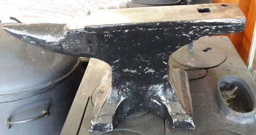 WOW BIG ANVIL SIZE 550X100