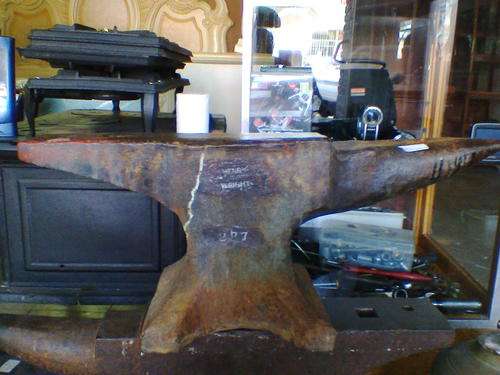 HENRY WRIGHT 227 LBS ANVIL