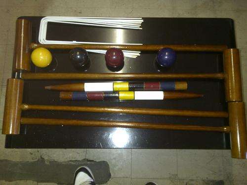 SOLID WOOD COMPLETE CROQUET SET IN CARRY CASE