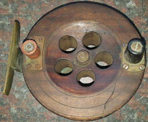 OLD FISHING REEL