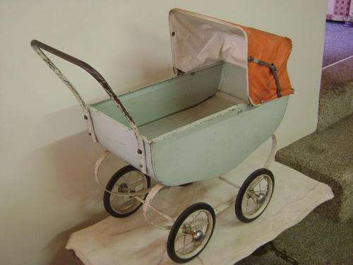 VINTAGE TRI-ANG IRON PRAM WITH CANOPY
