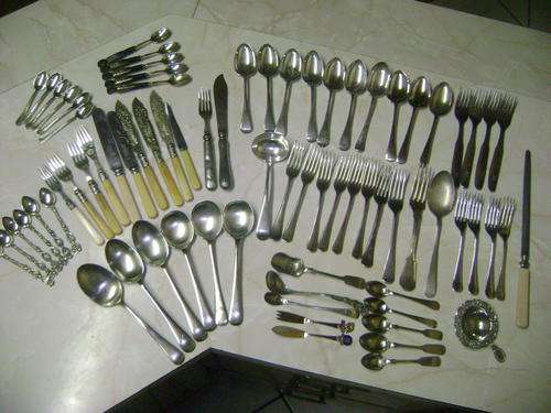LARGE COLLECTION OF VINTAGE CUTLERY (72 PIECES) - SOLD TOGETHER AS ONE LOT