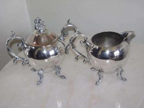 LOVELY MATCHING SILVER PLATED SUGAR BOWL AND MILK JUG