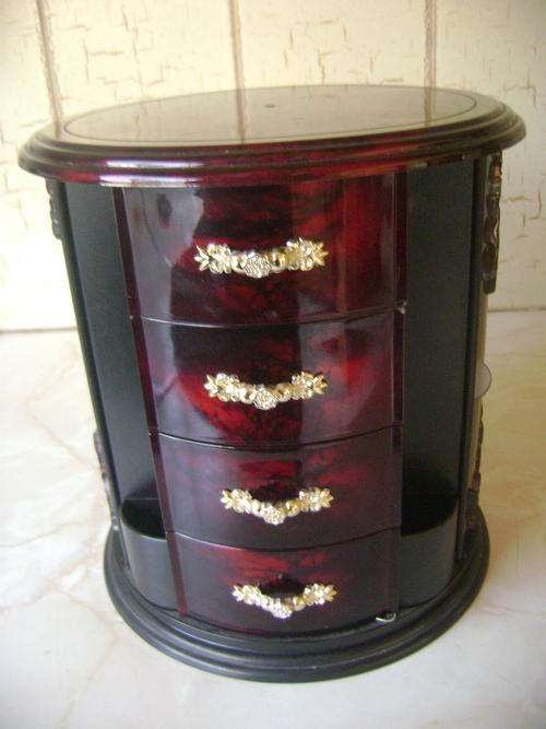 PRETTY CYLINDER-SHAPED (CHEST-OF-DRAWERS STYLE) SWIVEL JEWELLERY BOX WITH DRAWERS AND DOORS