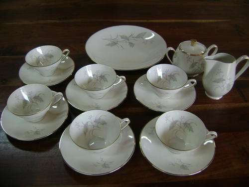 16 PIECE ALKA KUNST BAVARIA TEA SET - IN MINT CONDITION
