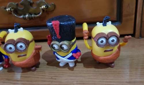 5 x 2018 McDonald`s Minion Figurines - sold together as one lot
