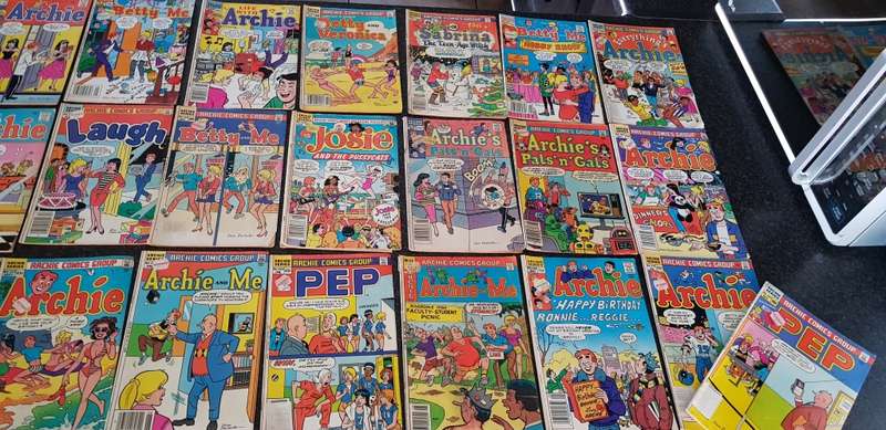 Job lot of 28 Archie comic books (1980`s) - sold together as one lot