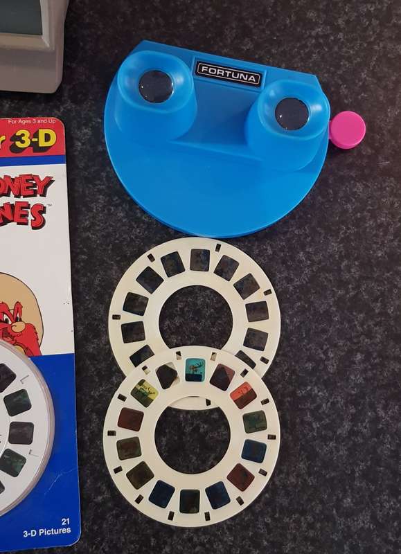 Amazing Find - VIEWMASTER viewers plus sealed packets with viewmaster reels plus extra items