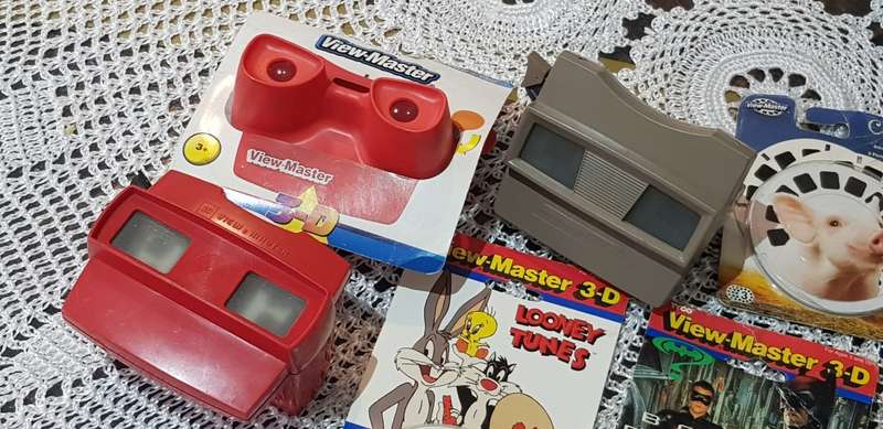 Amazing Find - VIEWMASTER viewers plus sealed packets with viewmaster reels plus extra items