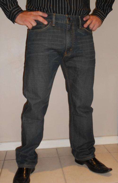 Men's Blue Levi's Jeans - Style 505 (Size: 30,31, 32, 34) - End of Winter Sale