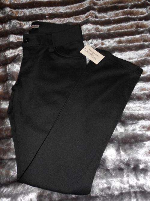 WOMENS BLACK GUESS PANTS (SIZE 32)