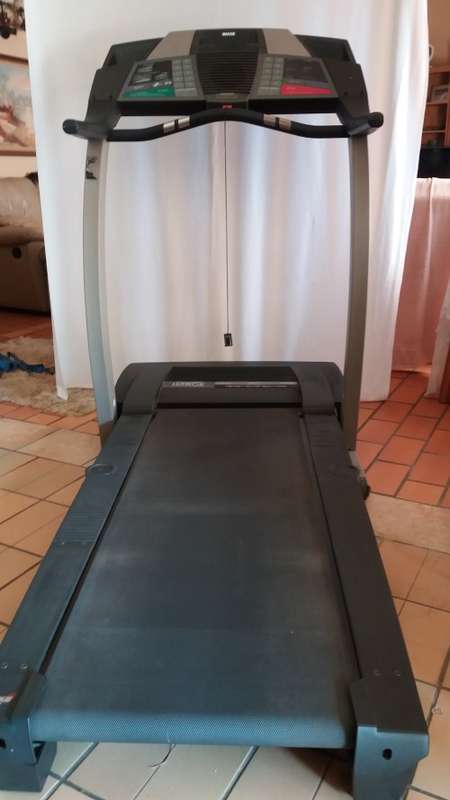 Image 750 Coolaire Treadmill with Heart Rate Control