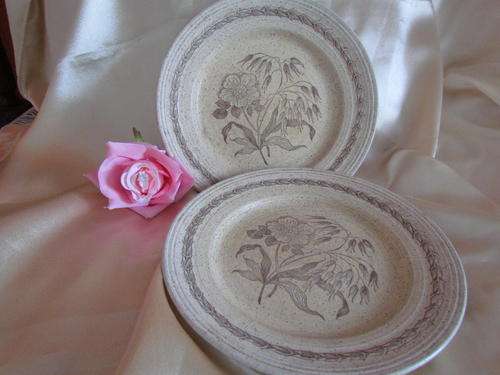 2 WILD WHEAT PLATES MADE IN CHURCHILL ENGLAND!!!