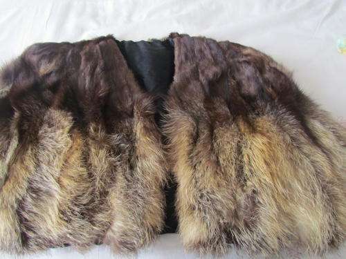 A VINTAGE FOX FUR STOLE!!