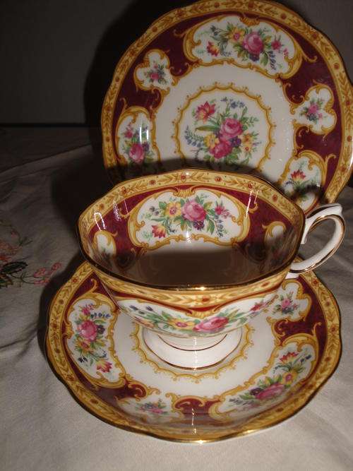 Royal Albert Lady Hamelton Trio Teacup size