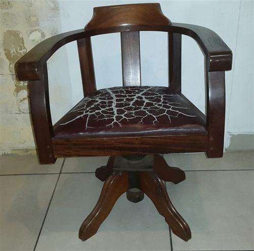 Captain's Chair