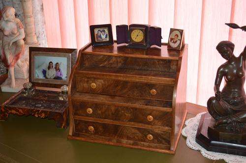 EXECUTIVE BUR WALL NUT DESK TOP ORGANISER. ONE OF A KIND