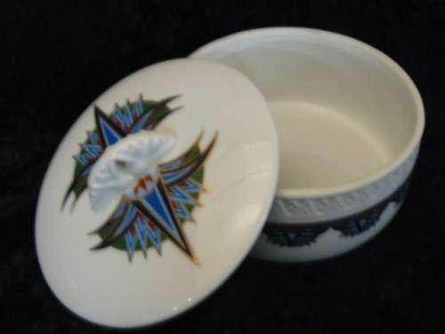 ELIZABETH ARDEN TRINKET BOX TRASURES OF THE PHARACHS MINT