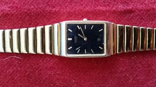 seiko quartz watch