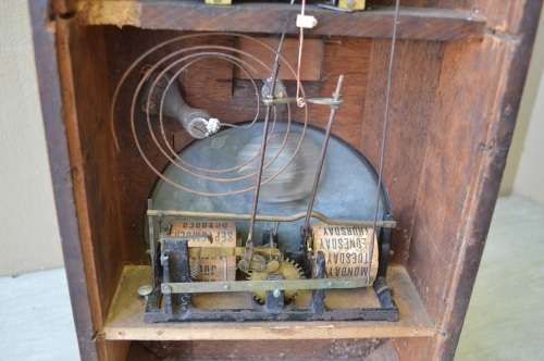 ANTIQUE ITHACA DOUBLE DIAL CALENDAR CLOCK