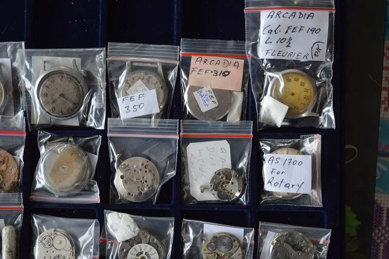 MECHANICAL WATCHES AND MOVMENTS