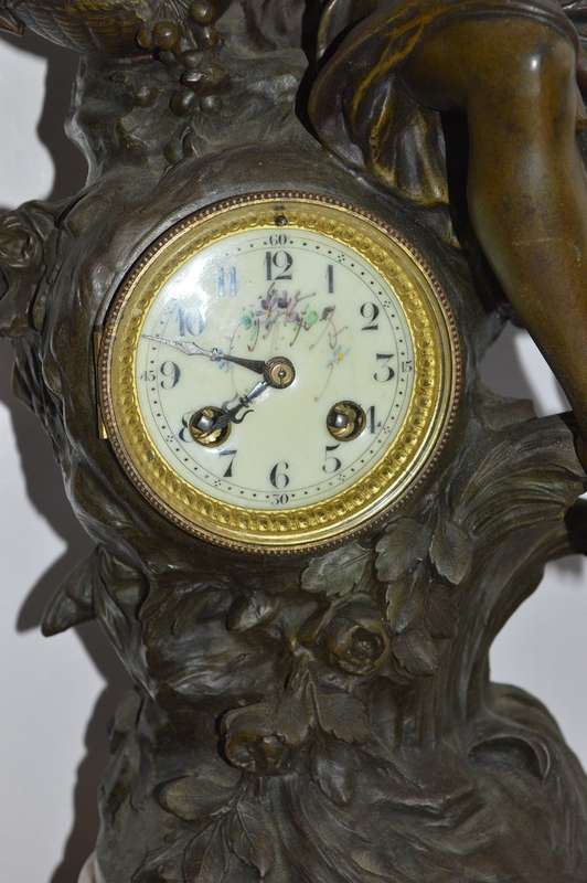 Beautifull French sigened F.Moreau spelter Premier fruits clock