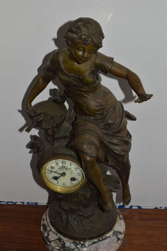 Beautifull French sigened F.Moreau spelter Premier fruits clock